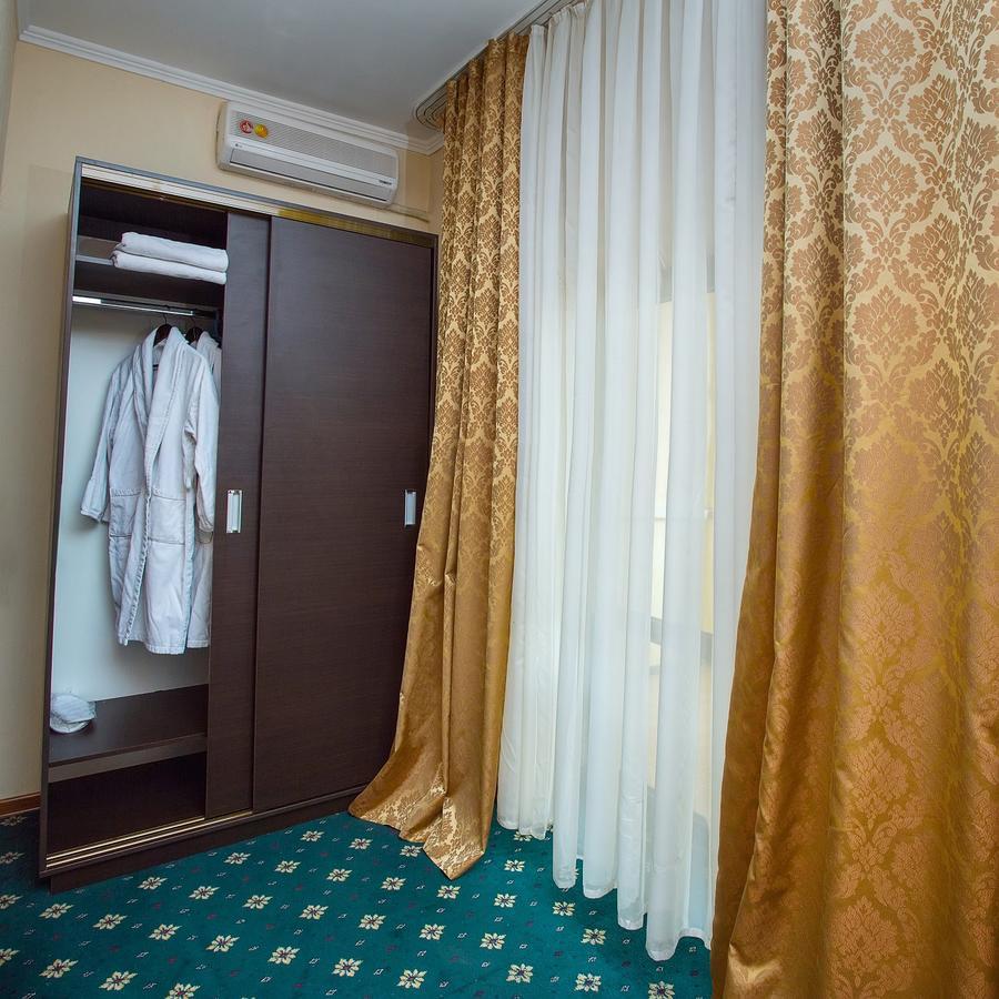 Stary Melnik Hotel 阿拉木图 外观 照片