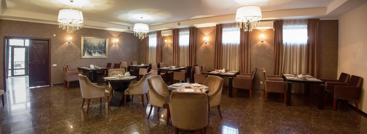 Stary Melnik Hotel 阿拉木图 外观 照片