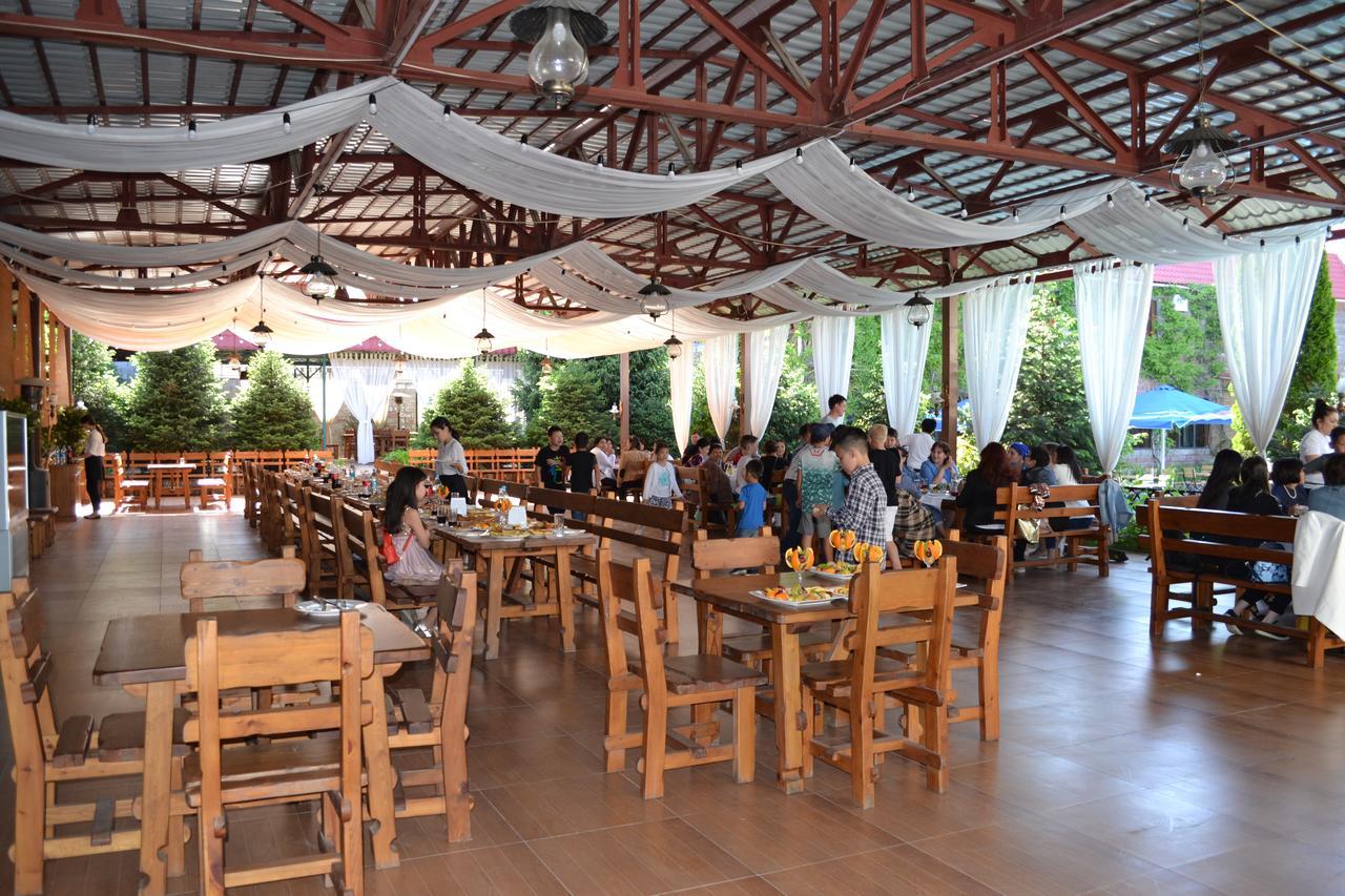 Stary Melnik Hotel 阿拉木图 外观 照片